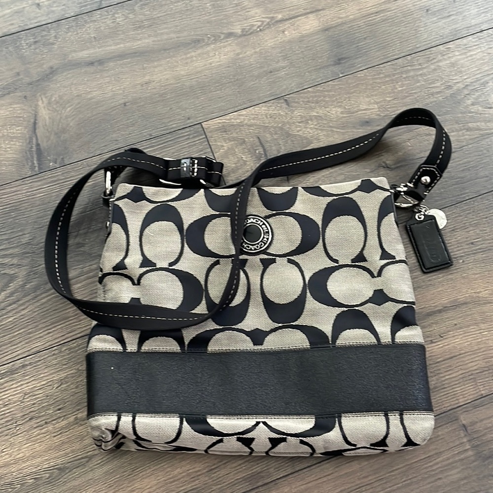 COACH • Crossbody Purse
